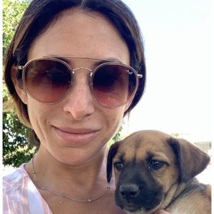 Ray ban pink/rose gold round aviators great condition!